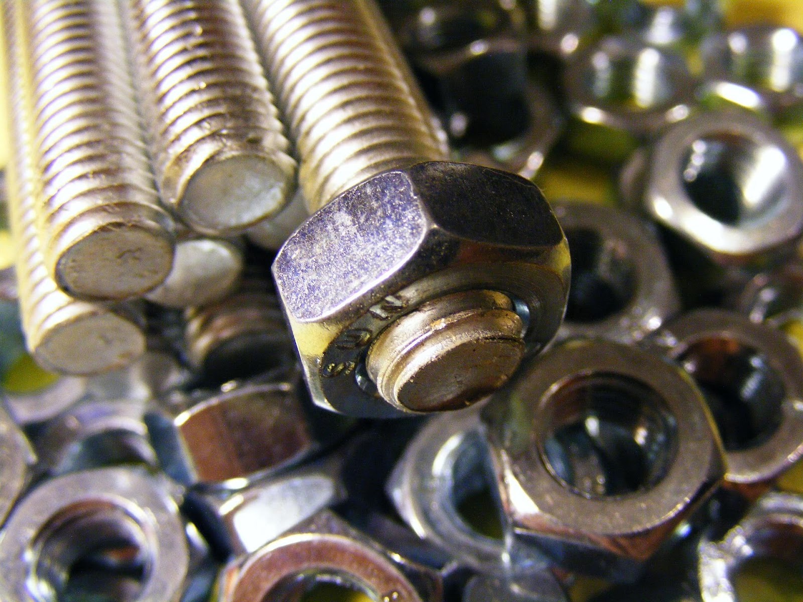 Electronic Fasteners - fasteners, nuts, bolts, screws, rivets and pins.